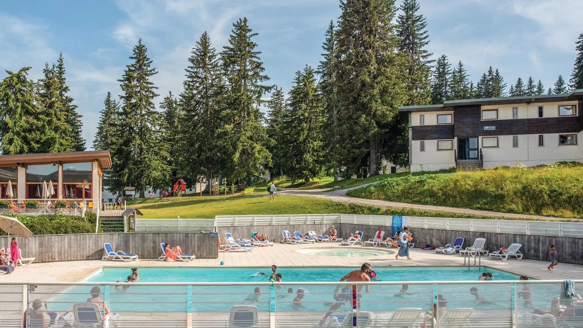 Belambra Clubs Les Saisies - Les Embrunes - Ski Pass Included Villard-sur-Doron Hotel